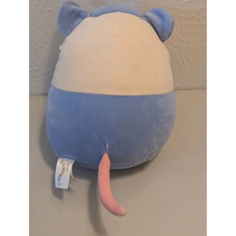Squishmallows Queller the possum